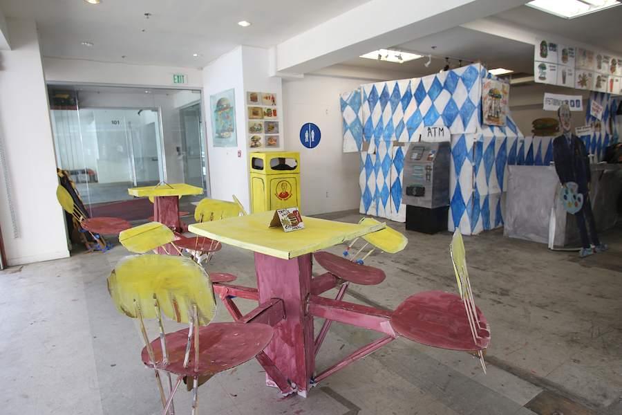 http://www.laobserved.com/intell/assets /fast-food-painting.jpg